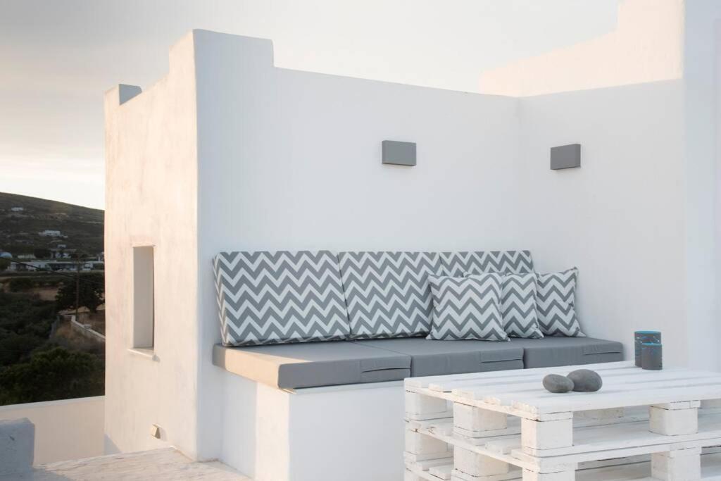 Sunny Studio W.Breathtaking Naxos Views In Isterni Isterni (Paros) Exterior photo