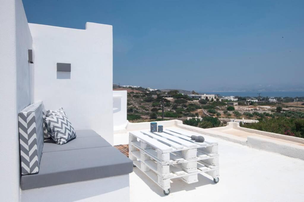 Sunny Studio W.Breathtaking Naxos Views In Isterni Isterni (Paros) Exterior photo