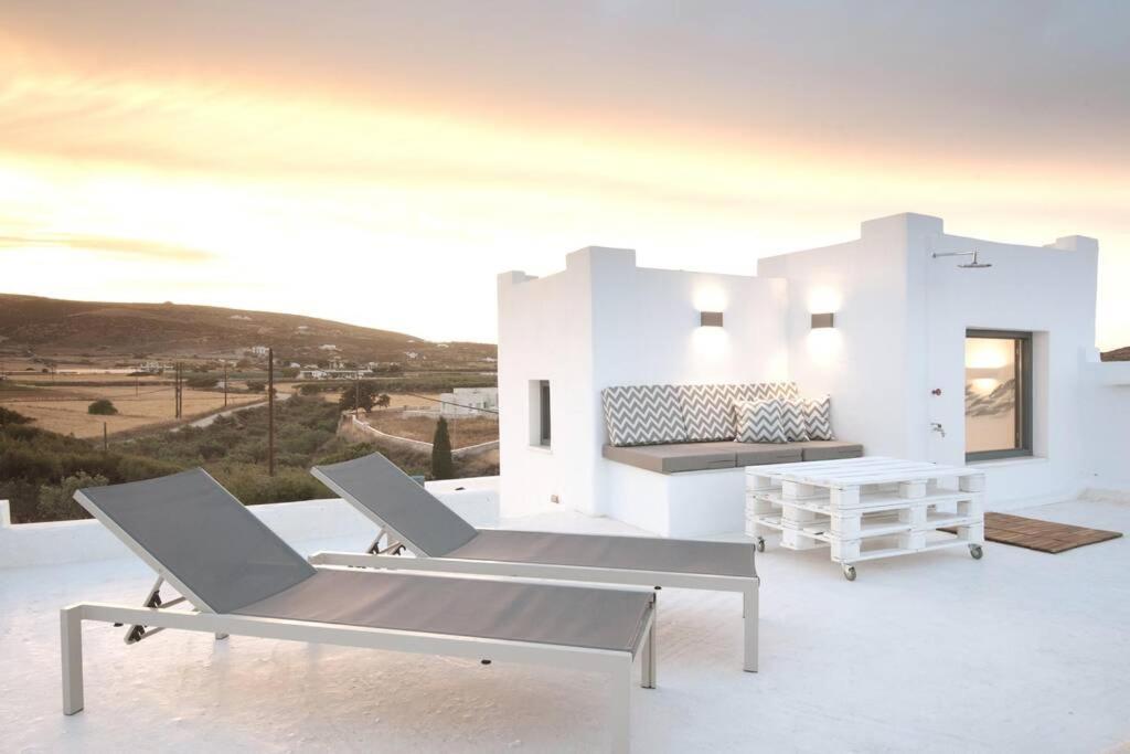 Sunny Studio W.Breathtaking Naxos Views In Isterni Isterni (Paros) Exterior photo
