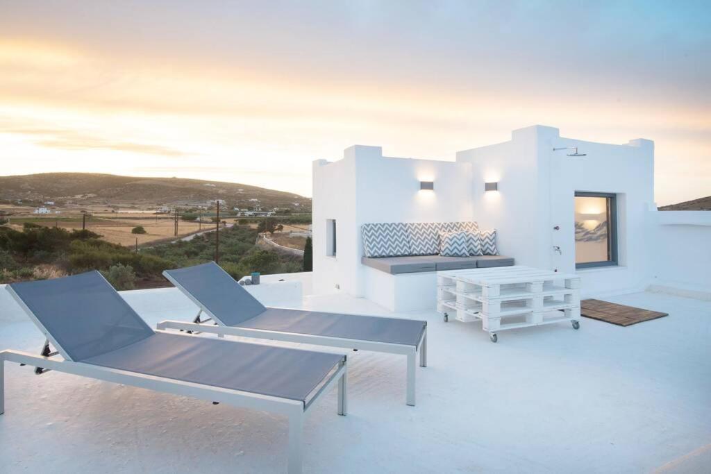 Sunny Studio W.Breathtaking Naxos Views In Isterni Isterni (Paros) Exterior photo