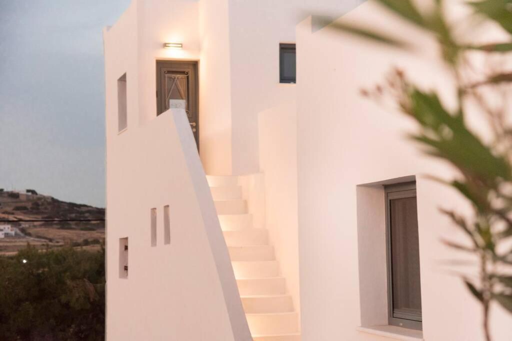 Sunny Studio W.Breathtaking Naxos Views In Isterni Isterni (Paros) Exterior photo