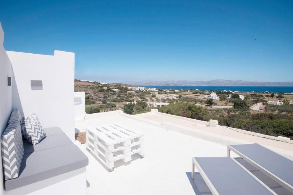 Sunny Studio W.Breathtaking Naxos Views In Isterni Isterni (Paros) Exterior photo