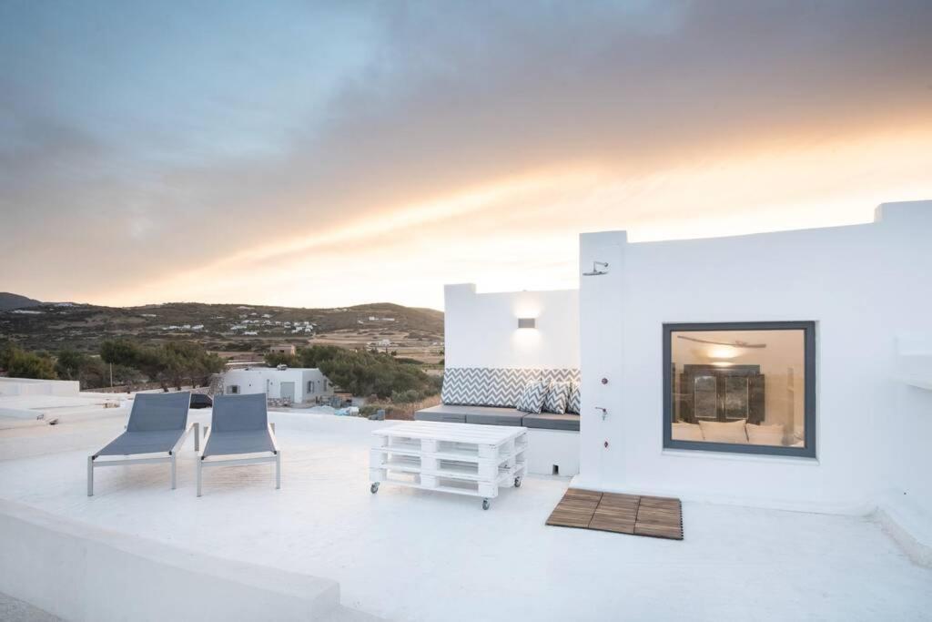 Sunny Studio W.Breathtaking Naxos Views In Isterni Isterni (Paros) Exterior photo